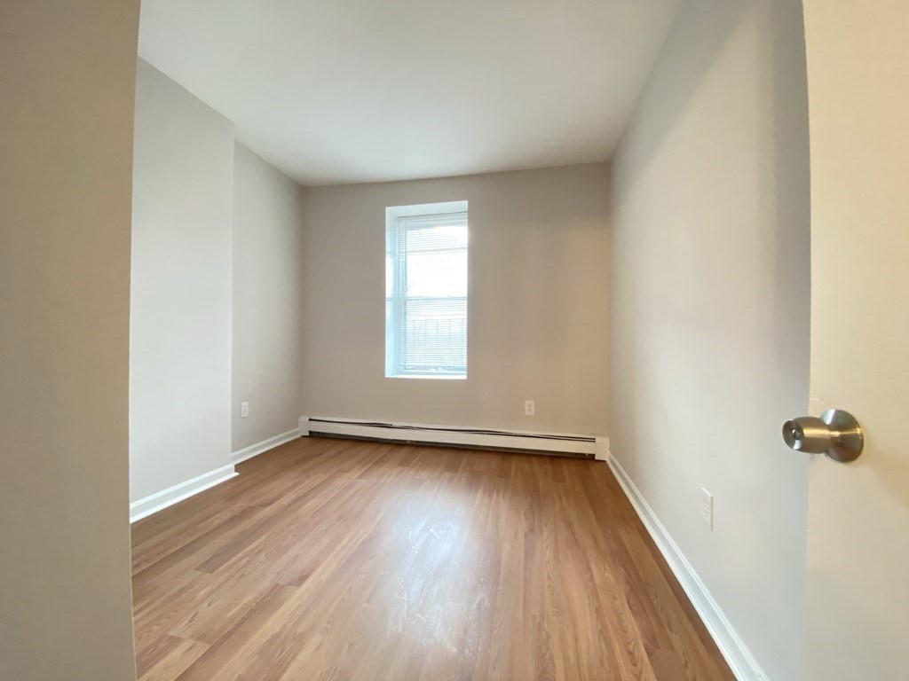 92 Hammond Street, Unit 5 Boston, MA 02120 - Photo 10 of 16