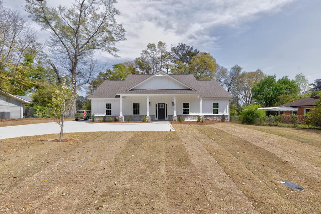 5318 Lakeshore Road Columbus, GA 31907 - Photo 1 of 27 Main View