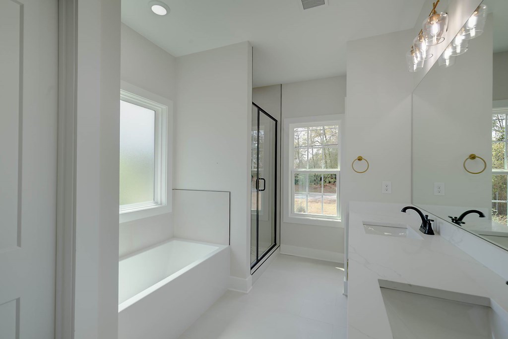 5318 Lakeshore Road Columbus, GA 31907 - Photo 2 of 27