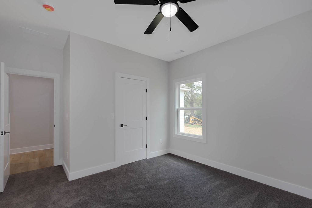 5318 Lakeshore Road Columbus, GA 31907 - Photo 7 of 27