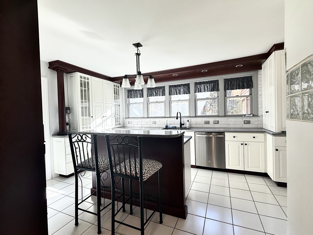 315 Holyoke Road Westfield, MA 01085 - Photo 15 of 42 Gallery Image 15