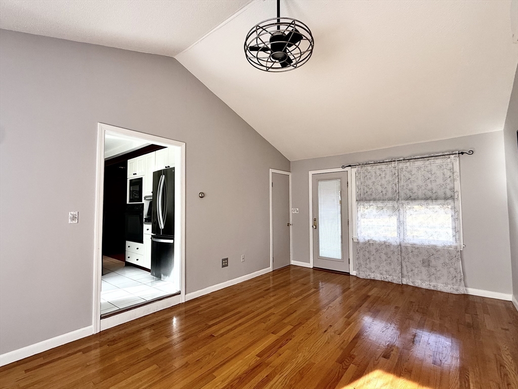 315 Holyoke Road Westfield, MA 01085 - Photo 8 of 42 Gallery Image 8
