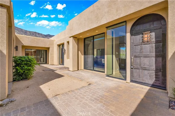 $3,638,600 | 542 Bella Cara Way, Palm Springs, CA 92264