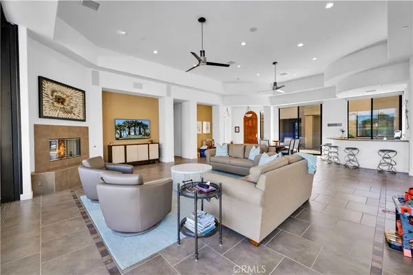 $3,638,600 | 542 Bella Cara Way, Palm Springs, CA 92264