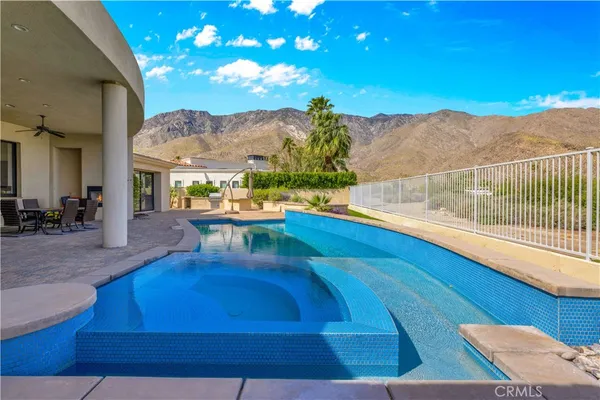 $3,638,600 | 542 Bella Cara Way, Palm Springs, CA 92264