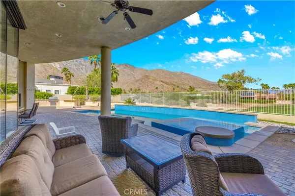 $3,638,600 | 542 Bella Cara Way, Palm Springs, CA 92264