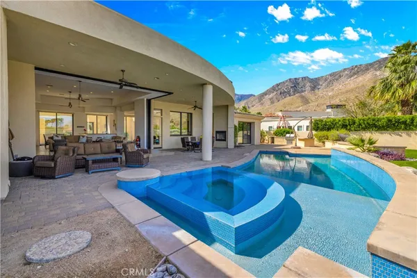 $3,638,600 | 542 Bella Cara Way, Palm Springs, CA 92264