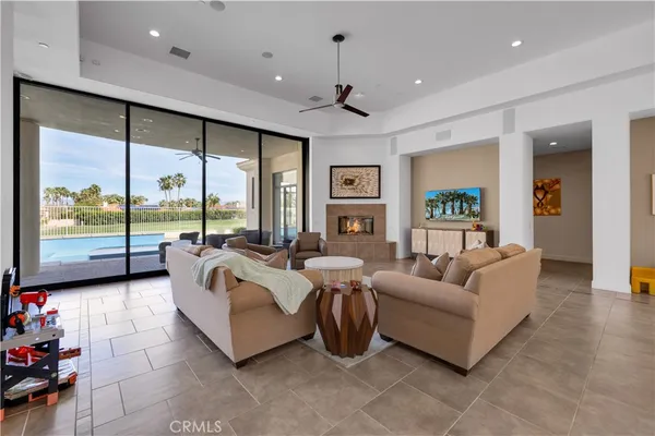 $3,638,600 | 542 Bella Cara Way, Palm Springs, CA 92264
