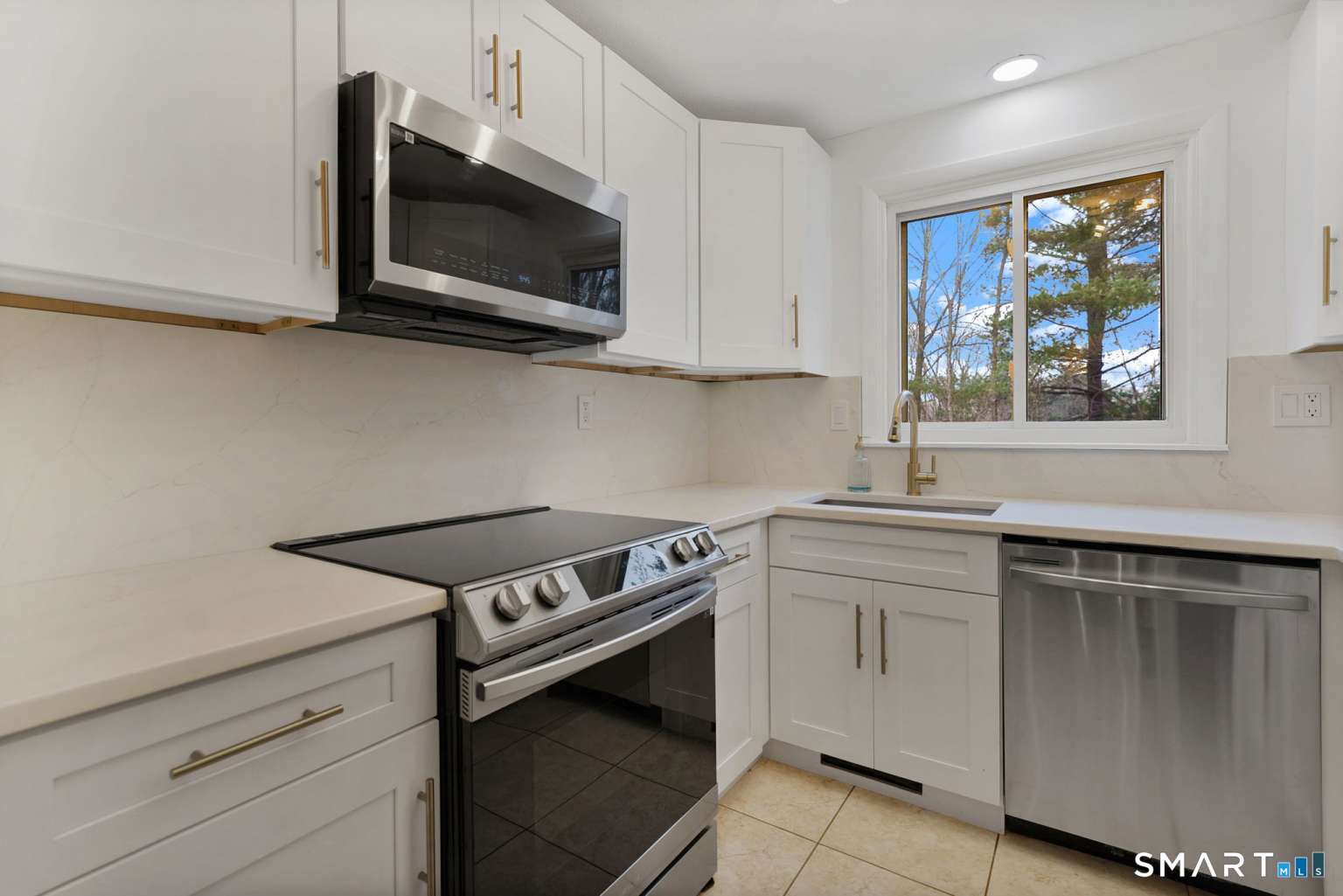 92 Spring Lane, Unit 92 Suffield, CT 06078 - Photo 16 of 40