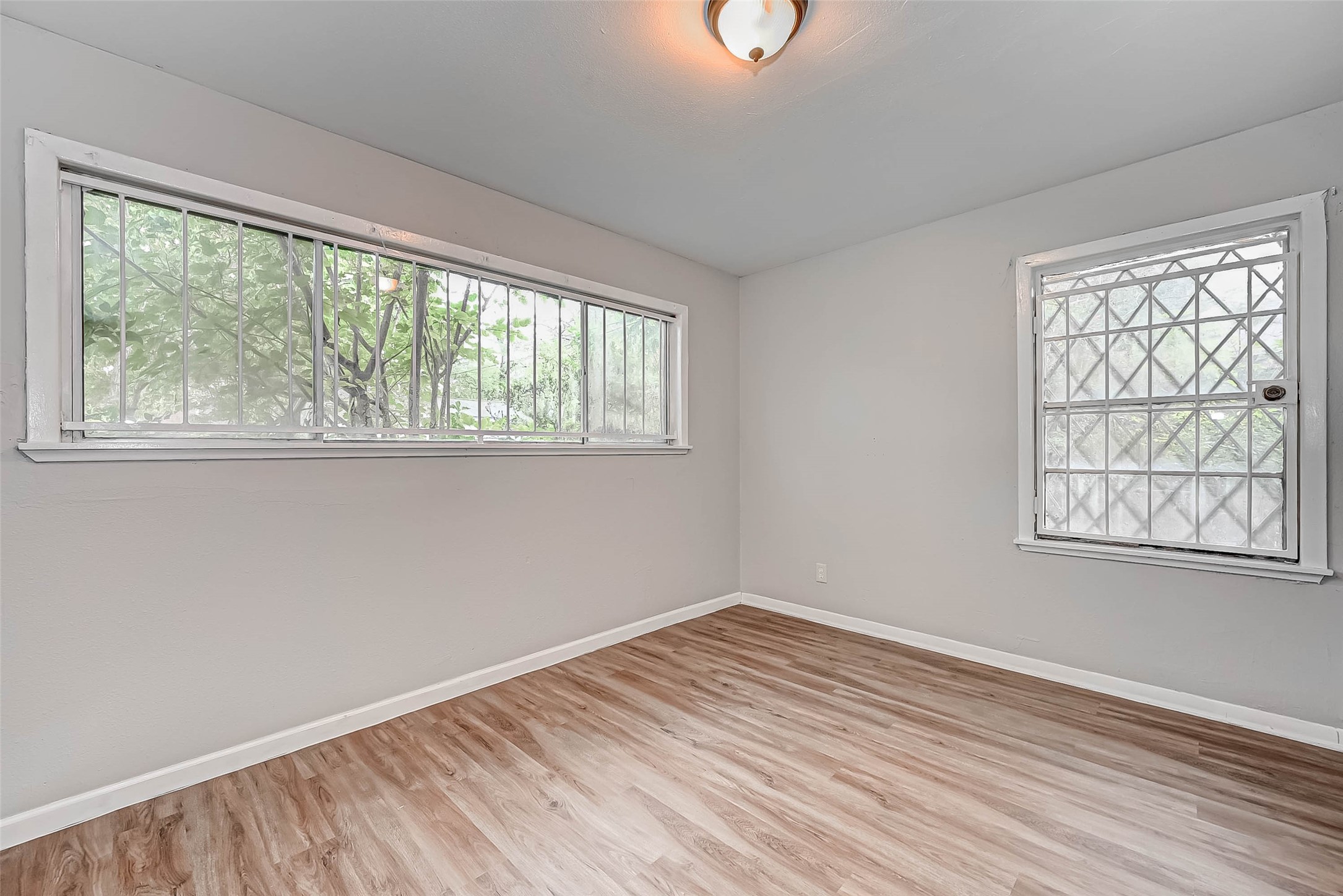 4203 Tavenor Lane Houston, TX 77047 - Photo 14 of 16