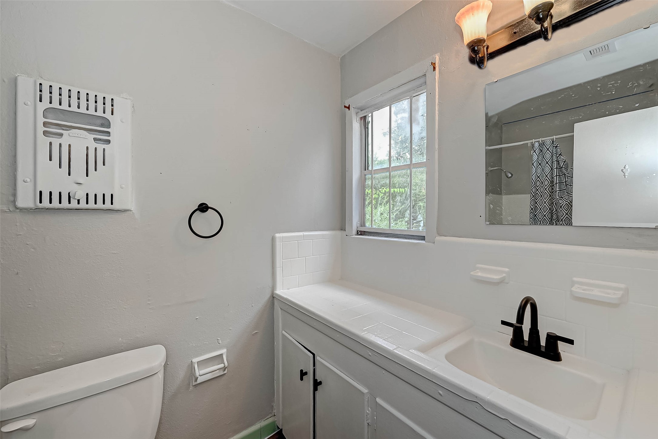 4203 Tavenor Lane Houston, TX 77047 - Photo 10 of 16