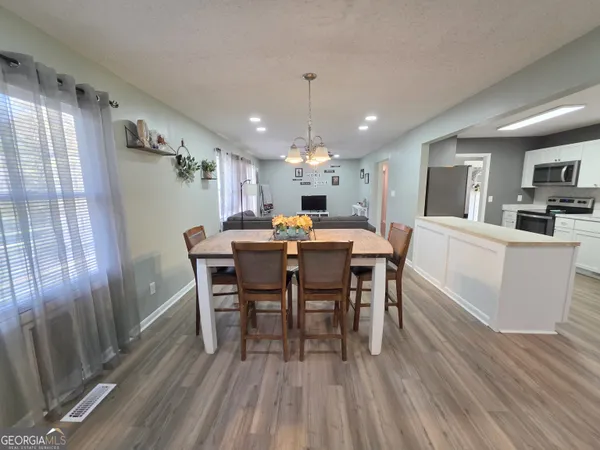 $275,000 | 224 Lake Placid Drive, Bonaire, GA 31005