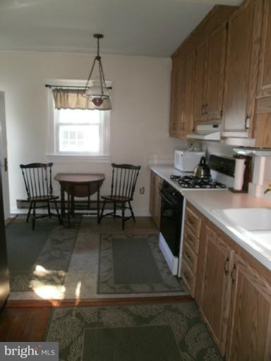 800 Overbrook Road Baltimore, MD 21239 - Photo 13 of 27 Kitchen