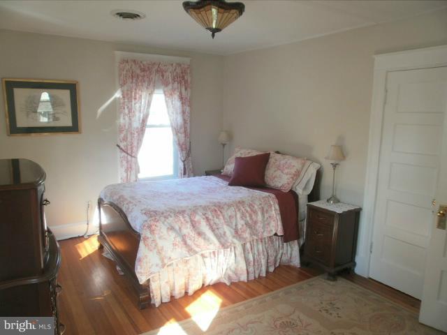 800 Overbrook Road Baltimore, MD 21239 - Photo 21 of 27 Bedroom (Master)