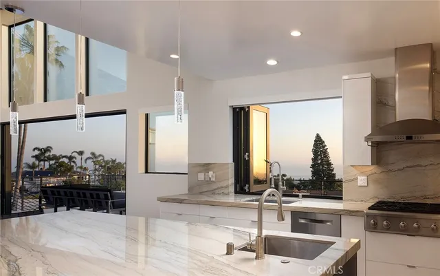 $4,595,000 | 152 El Levante, San Clemente, CA 92672