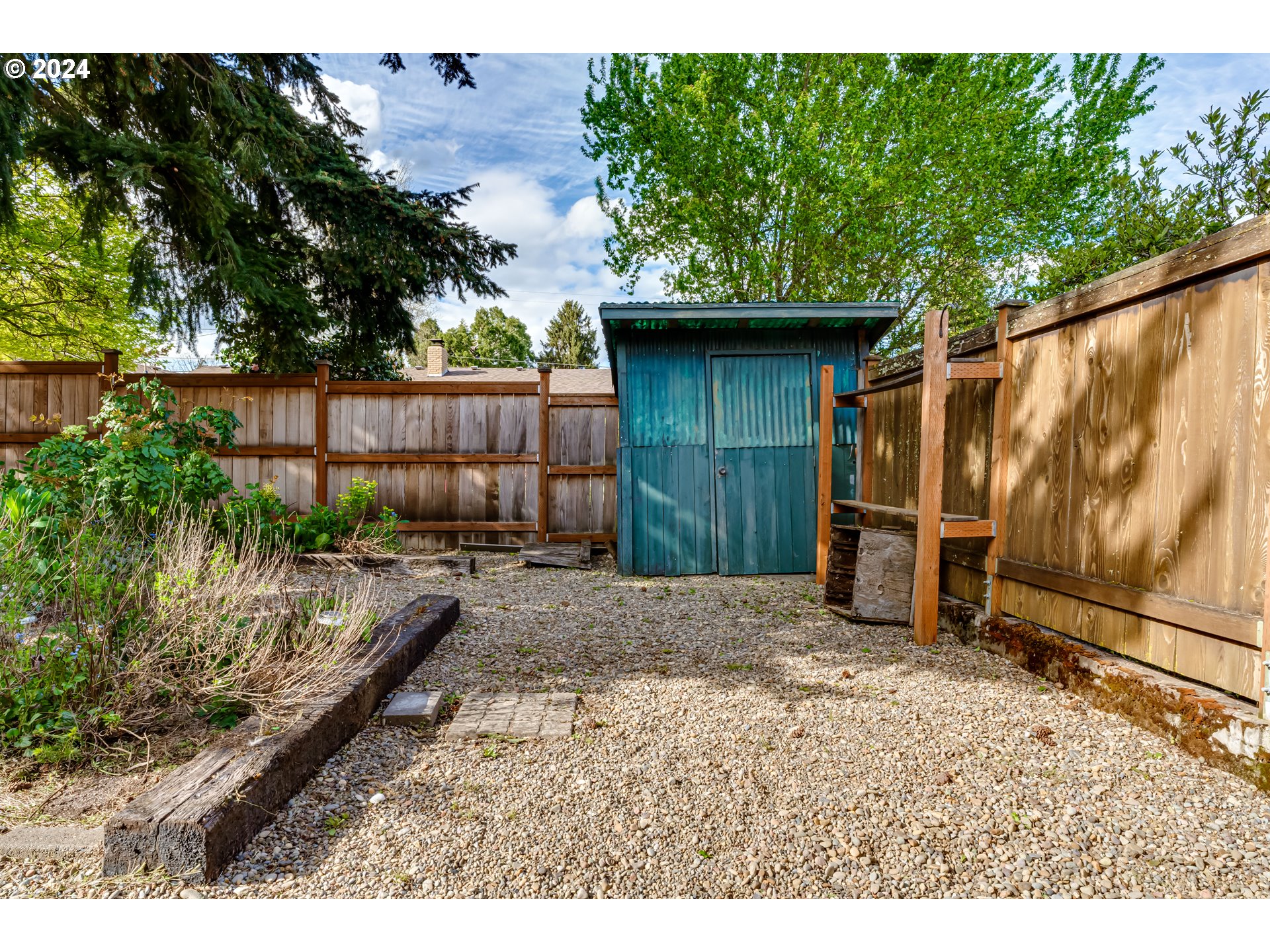 125 East 39th Place Eugene, OR 97405 - Photo 28 of 30