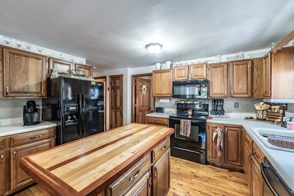 101 Malboeuf Road Ware, MA 01082 - Photo 8 of 32