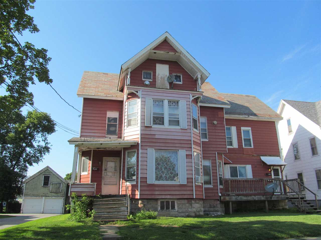 115 Robbins Street Rutland, VT 05701 - Photo 1 of 6