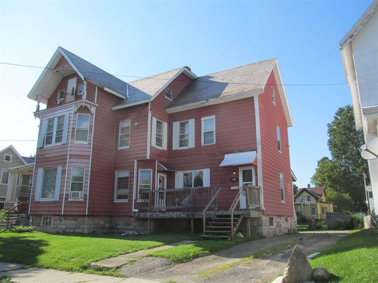 115 Robbins Street Rutland, VT 05701 - Photo 4 of 6
