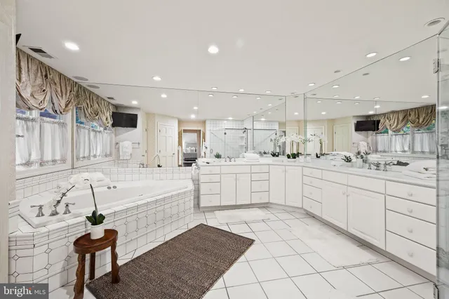 $2,095,000 | 484 King Of Prussia Road, Wayne, PA 19087