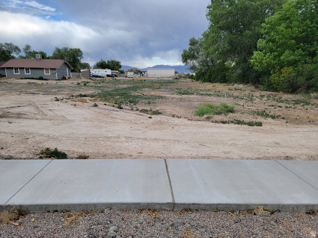 345 South 100th East, Unit 3 Delta, UT 84624 - Photo 1 of 7