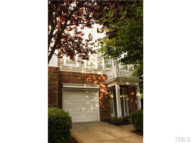 7220 Janston Drive Raleigh, NC 27613 - Photo 2 of 20 One Car Garage w/Driveway