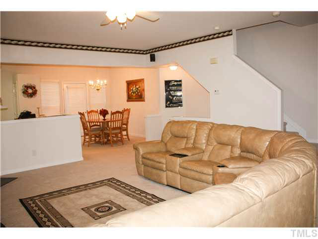 7220 Janston Drive Raleigh, NC 27613 - Photo 4 of 20 Gallery Image 4