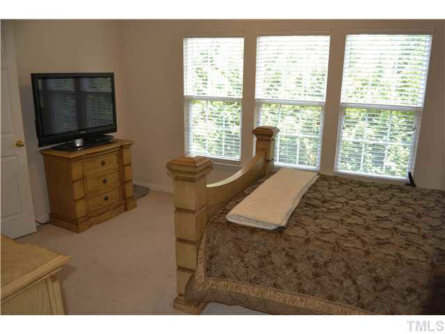 7220 Janston Drive Raleigh, NC 27613 - Photo 8 of 20 Gallery Image 8