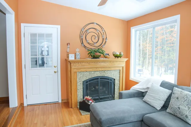 $699,000 | 25 Greenbriar Drive, Essex, VT 05452