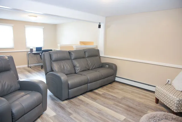 $699,000 | 25 Greenbriar Drive, Essex, VT 05452