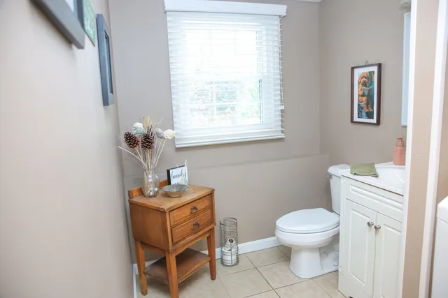 $699,000 | 25 Greenbriar Drive, Essex, VT 05452