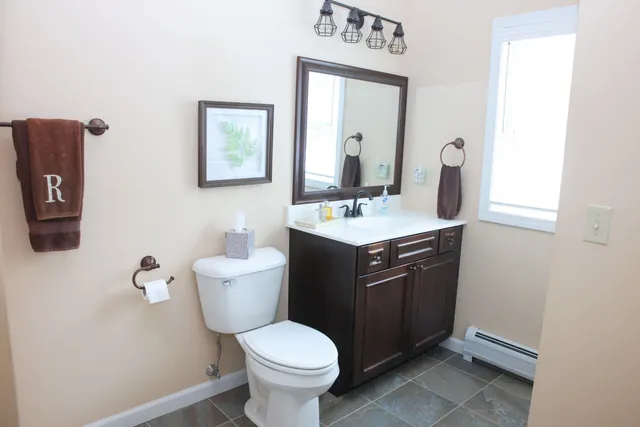 $699,000 | 25 Greenbriar Drive, Essex, VT 05452