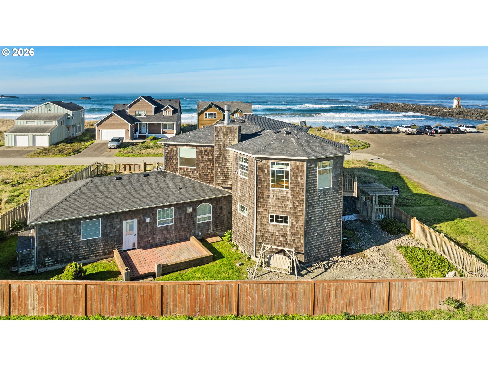 323 Madison Avenue Bandon, OR 97411 - Photo 2 of 43