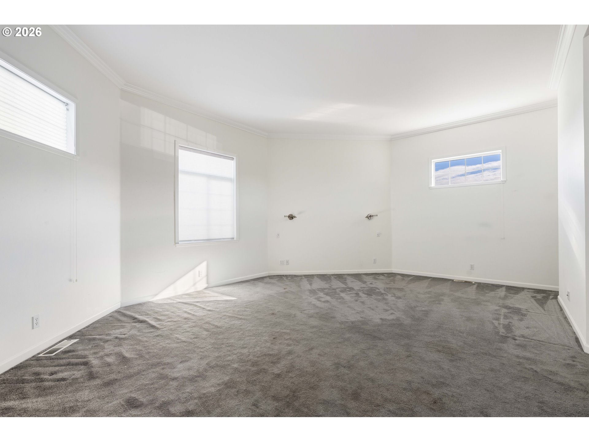 323 Madison Avenue Bandon, OR 97411 - Photo 30 of 43 a view of empty room