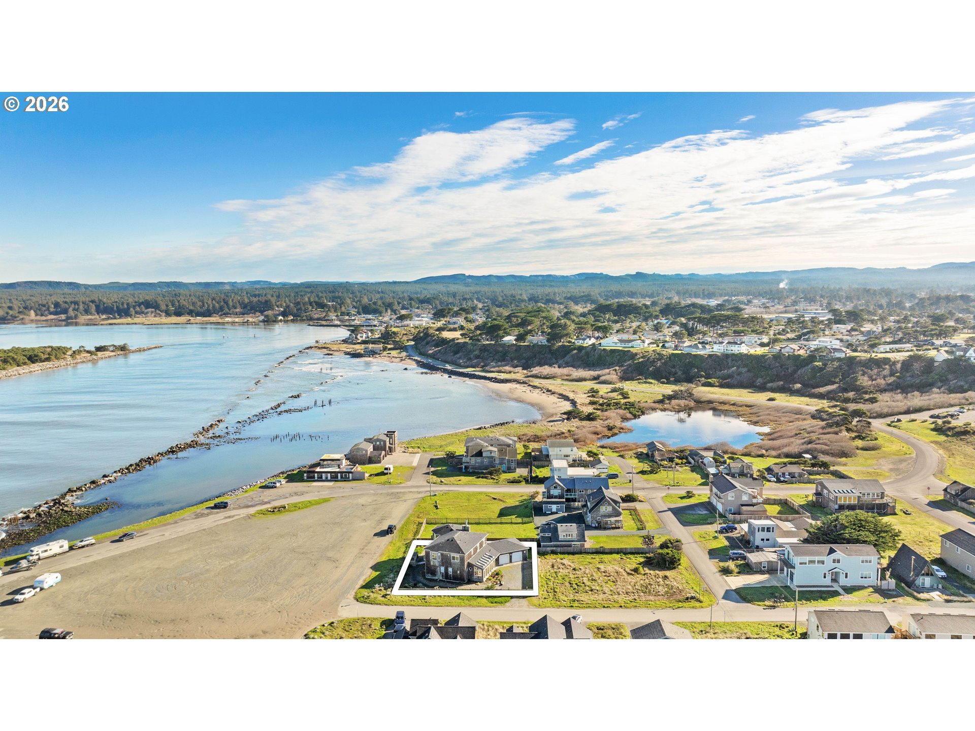 323 Madison Avenue Bandon, OR 97411 - Photo 43 of 43 a view of a city