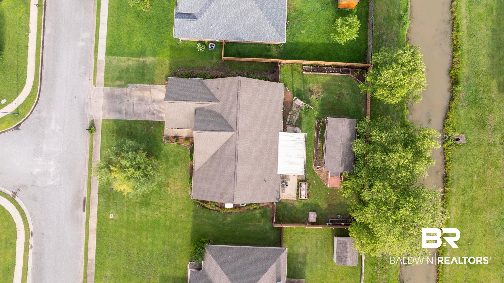 562 Vestige Mews Foley, AL 36535 - Photo 46 of 54 Image quality insufficient for description
