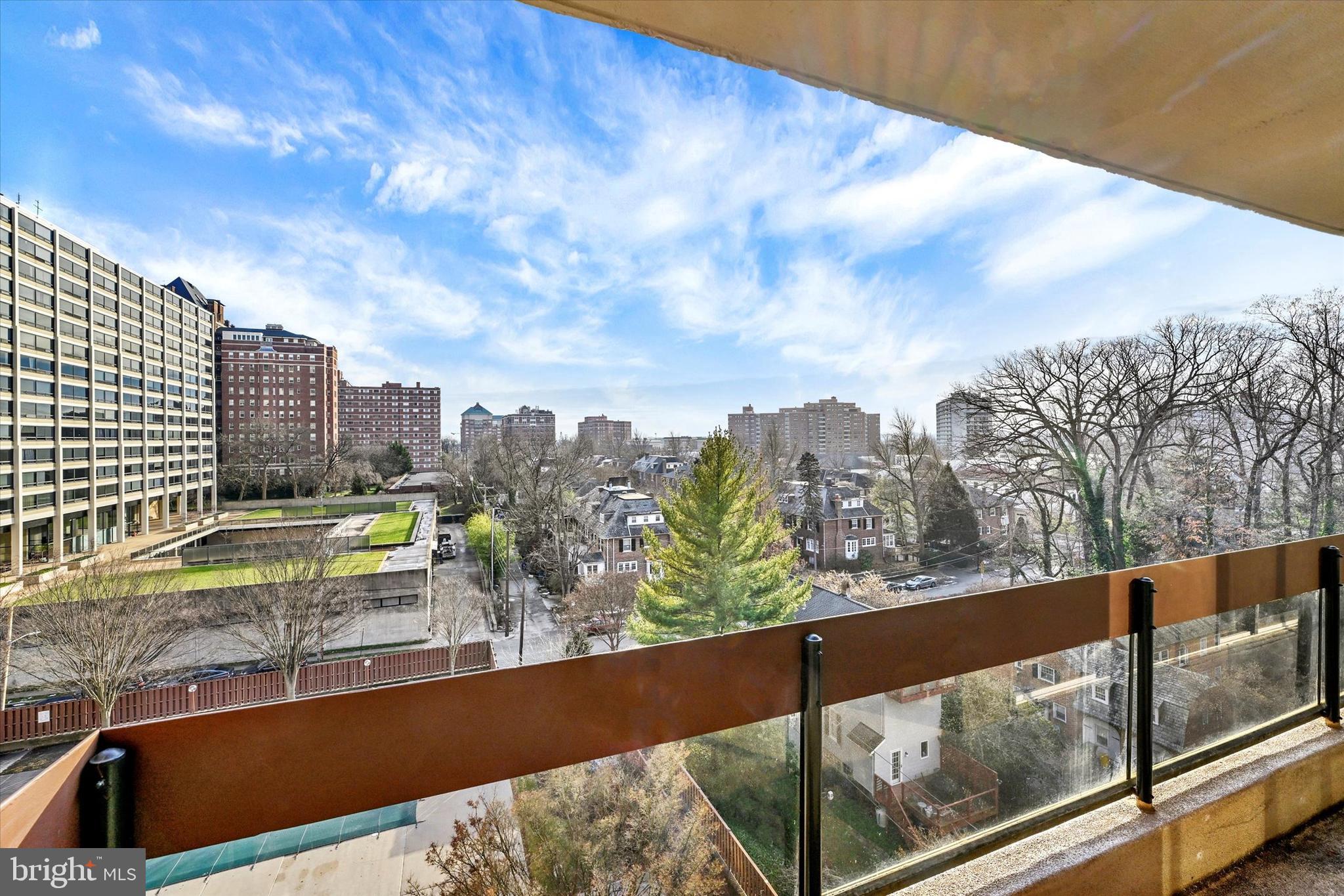 4100 North Charles Street, Unit 609 Baltimore, MD 21218 - Photo 22 of 36 a view of swimming pool from a balcony