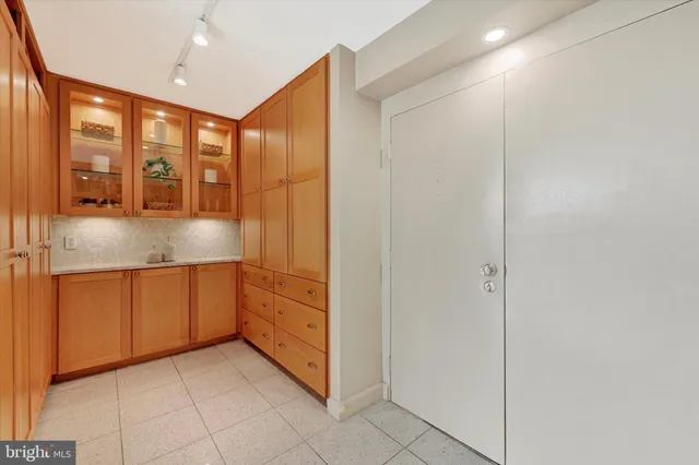 $495,000 | 4100 North Charles Street, Unit 609, Baltimore, MD 21218