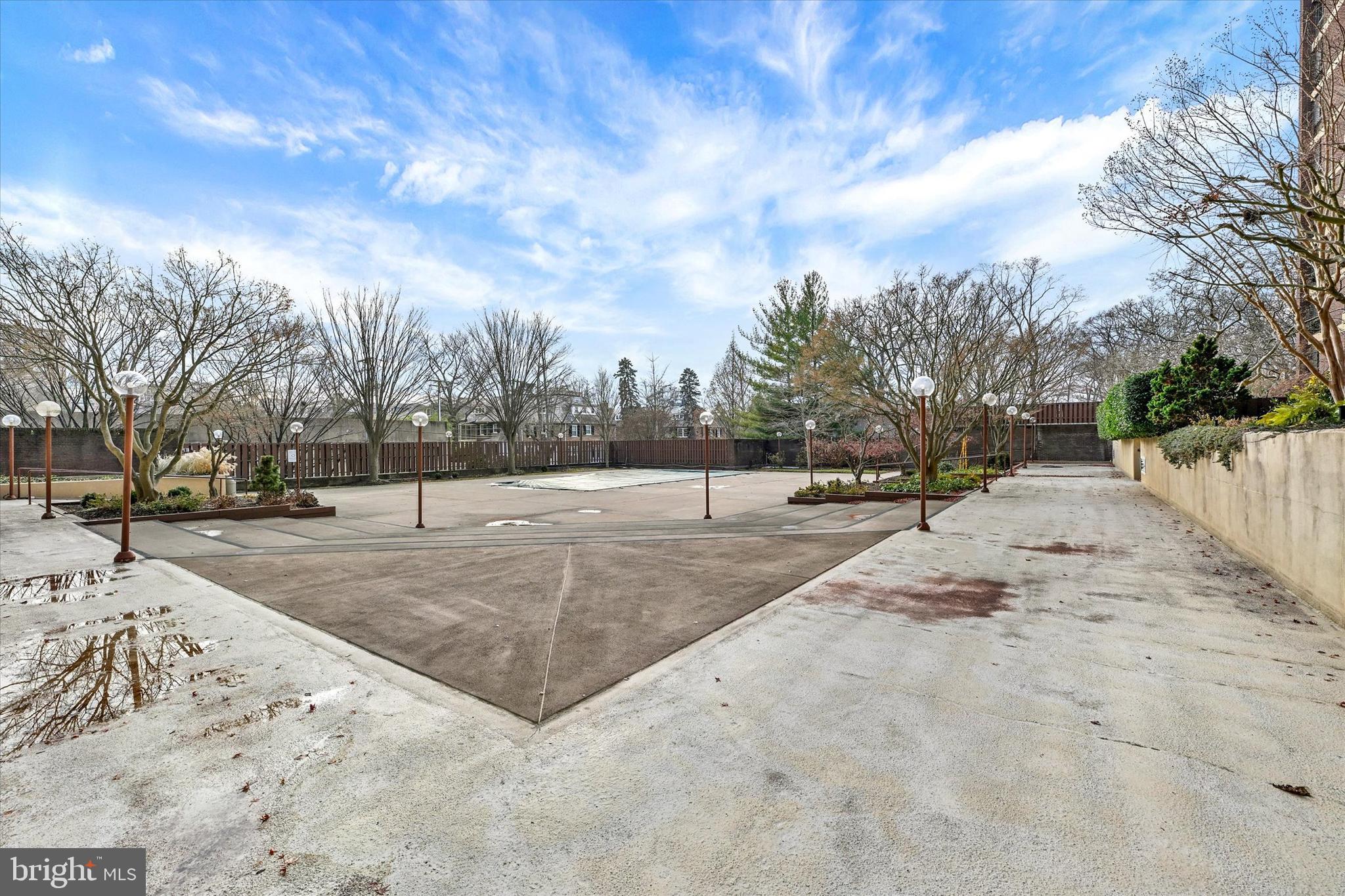 4100 North Charles Street, Unit 609 Baltimore, MD 21218 - Photo 31 of 36