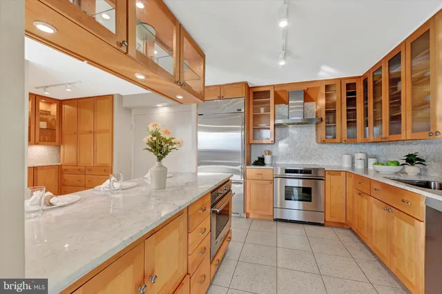 $495,000 | 4100 North Charles Street, Unit 609, Baltimore, MD 21218