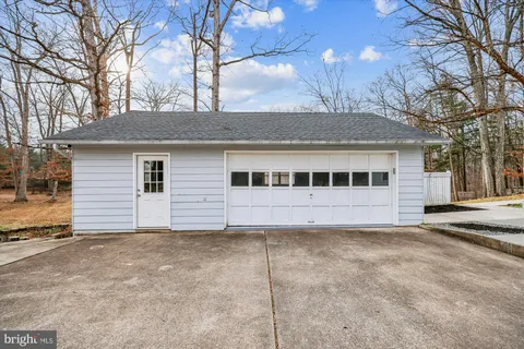 $1,175,000 | 14400 Jones Lane, Gaithersburg, MD 20878