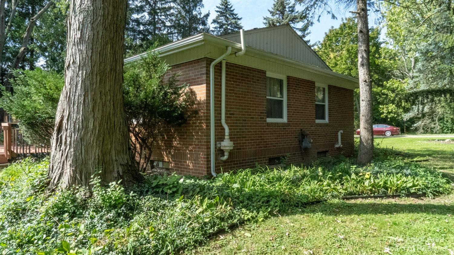 3465 Charing Cross Road Ann Arbor, MI 48108 - Photo 13 of 40 Photo 13