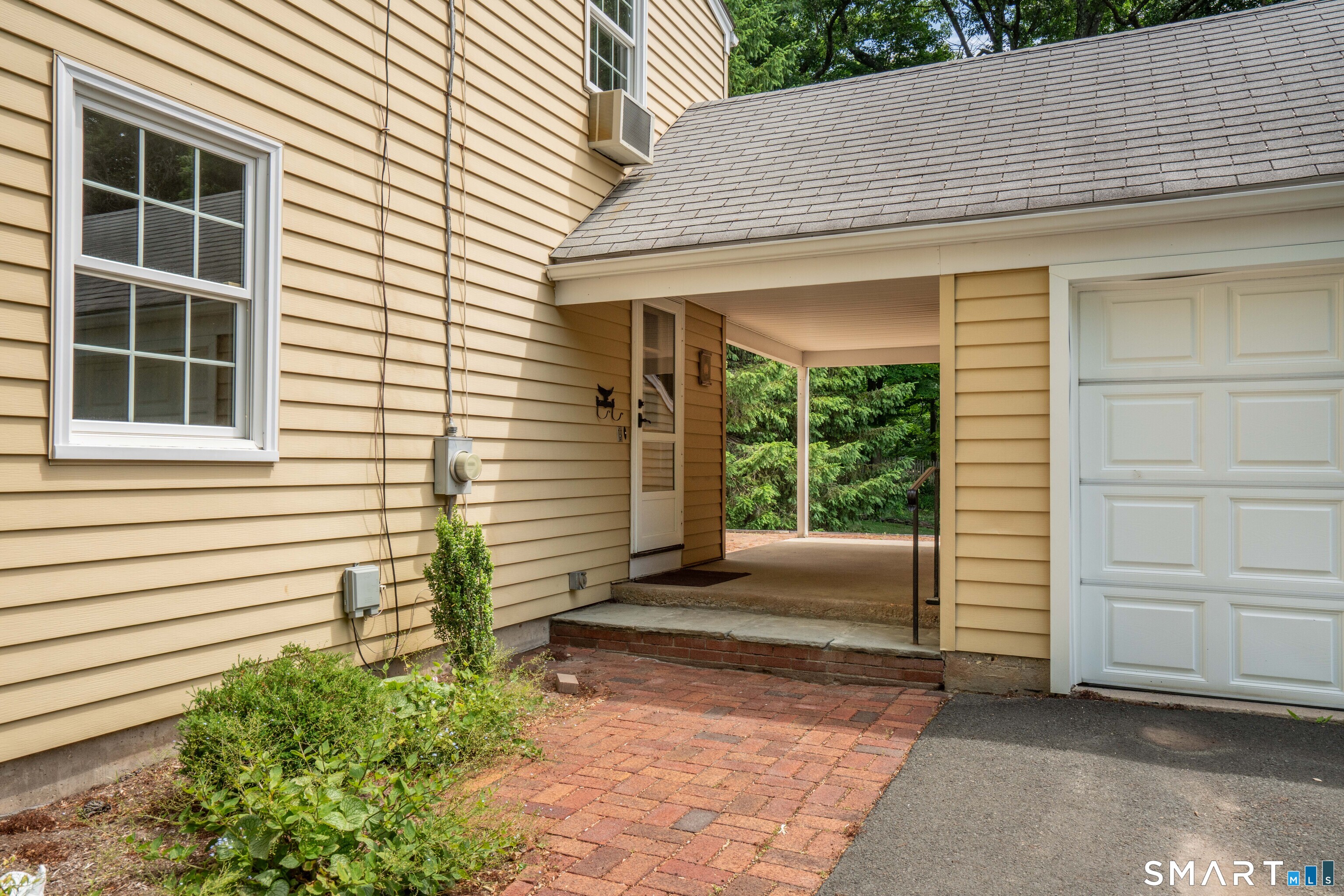 1 Foothills Way Bloomfield, CT 06002 - Photo 5 of 33
