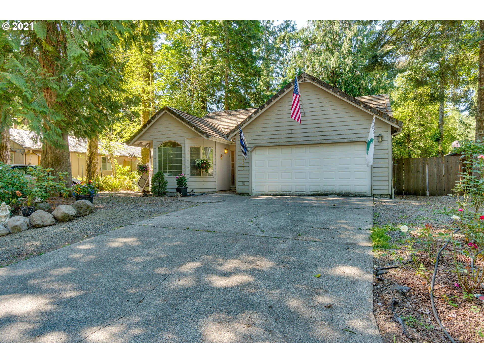 65540 East Timberline Drive Rhododendron, OR 97049 - Photo 2 of 32
