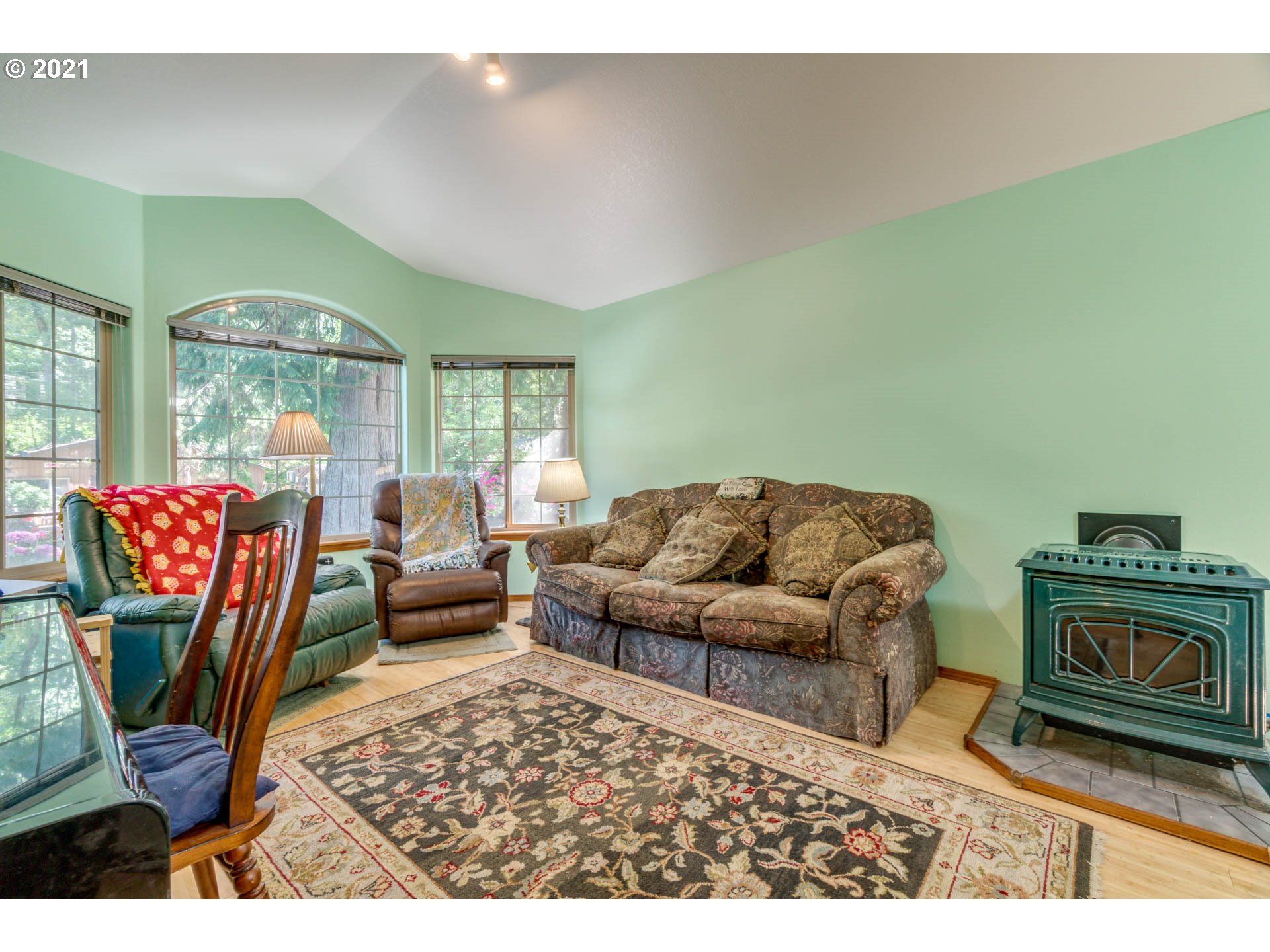 65540 East Timberline Drive Rhododendron, OR 97049 - Photo 5 of 32