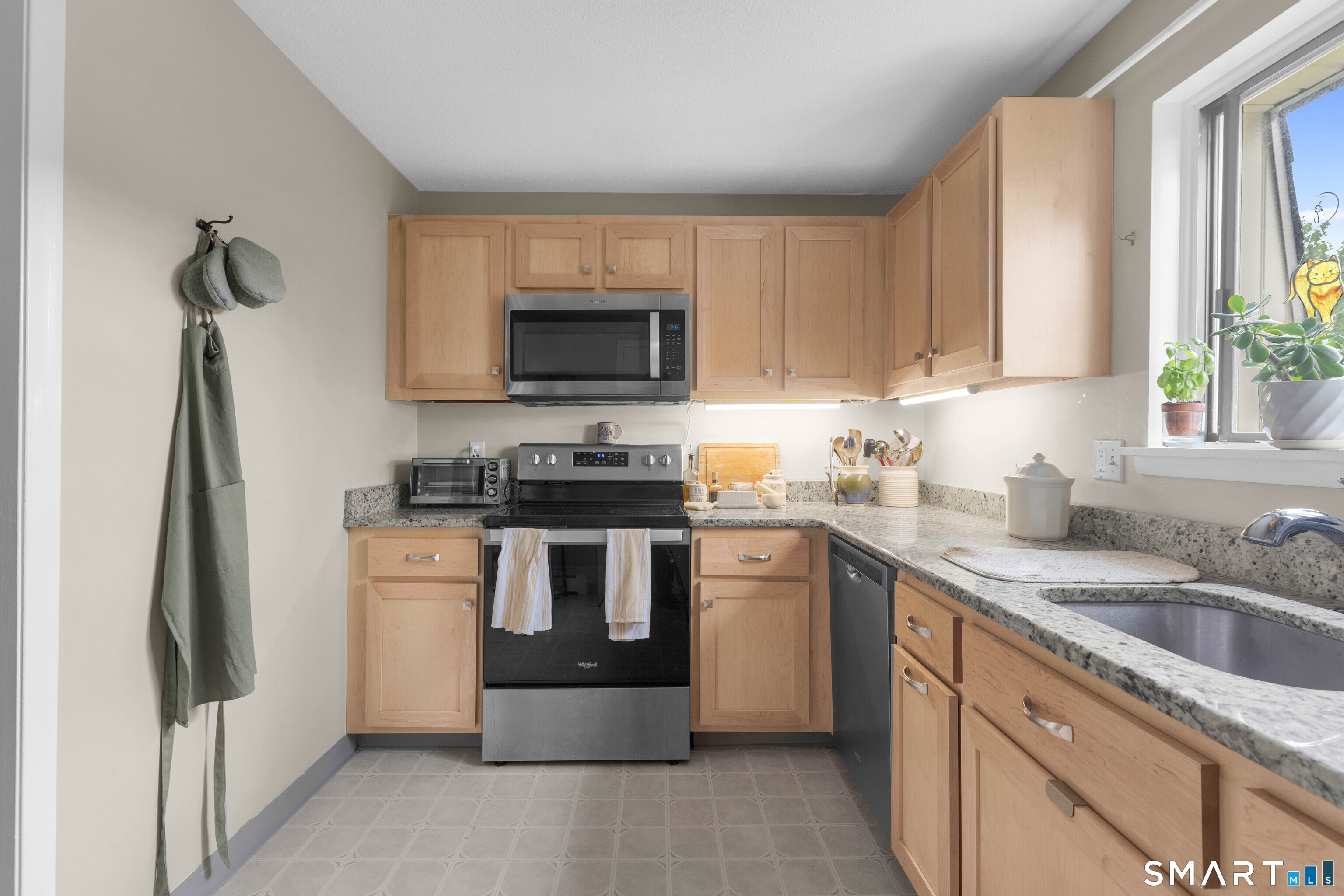 291 High Path Road, Unit 291 Windsor, CT 06095 - Photo 8 of 23
