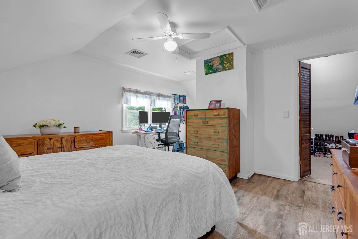 90 Ridge Road Colonia, NJ 07067 - Photo 15 of 23