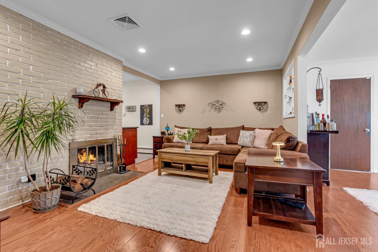 90 Ridge Road Colonia, NJ 07067 - Photo 7 of 23