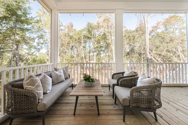 $974,000 | 6522 Beagle Club Road, Meggett, SC 29449