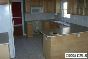 5645 Sharon Road Charlotte, NC 28210 - Photo 4 of 7 Gallery Image 4